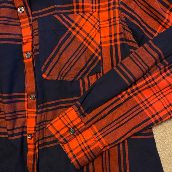 Old Navy flannel - Picture 4 of 4